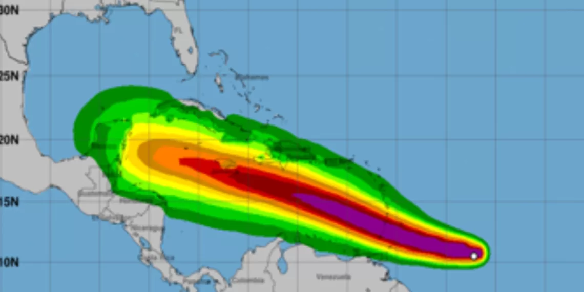 “Beryl” se Intensifica a huracán de categoría 2 y se aproximaría a Quintana Roo el jueves