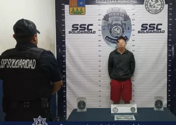 Capturan a sujeto acusado de asaltar una tienda de artículos de telefonía celular