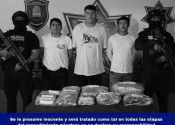 Trío capturado con más de un centenar de dosis de mariguana y un paquete de esa droga