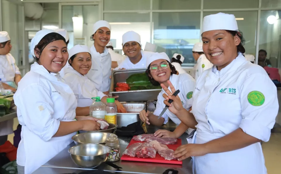 UT Cancún Bis, rankeada en 2o. lugar en Quintana Roo