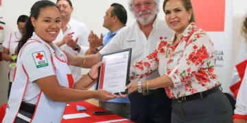 Formalizan entrega de terreno a la Cruz Roja en Playa del Carmen