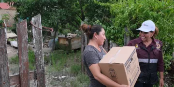 Gobernadora coordina esfuerzos ante contingencia por inundaciones en Quintana Roo