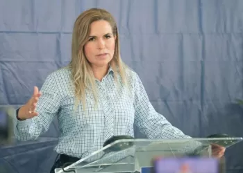Lili Campos tendría que pasar por el filtro de la honestidad, para ingresar a Morena, dice Johana Acosta