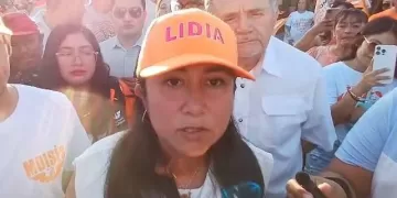 Encabeza Lidia Roja marcha para defender presunta victoria en Chetumal