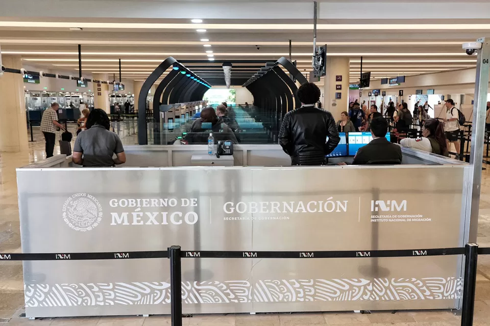 Disminuyen las operaciones aéreas en Cancún