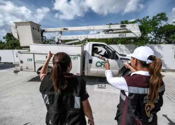 Mara Lezama supervisa la recuperación de Cozumel
