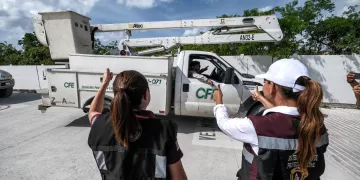 Mara Lezama supervisa la recuperación de Cozumel