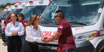 Quintana Roo recibe 31 ambulancias de la Beneficencia Pública Nacional