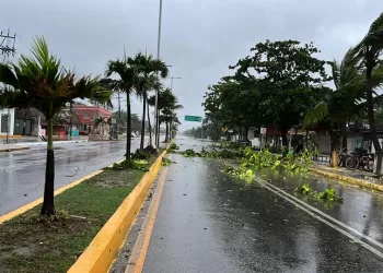 Sin afectación destinos turísticos del Caribe mexicano tras paso del huracán Beryl