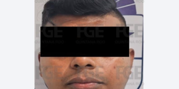 Detenido policía de Cancún que mostraba sus partes íntimas