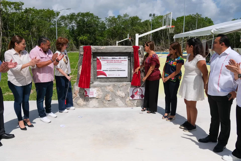 Entrega Mara Lezama infraestructura nueva en Uaqroo de Playa del Carmen