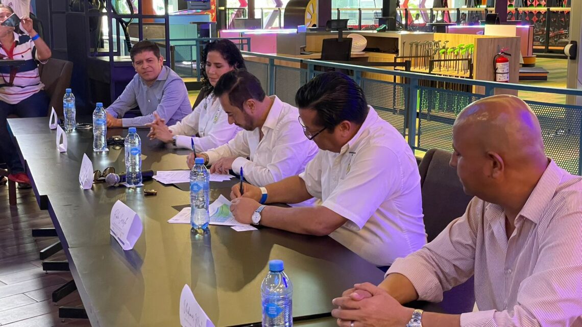 Grupo Gicsa  y Sindicato de Taxistas firman convenio de colaboración