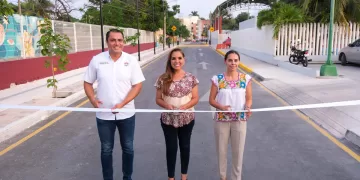 Entrega la Gobernadora nueva calle He-Zaba y rehabilitación de biblioteca