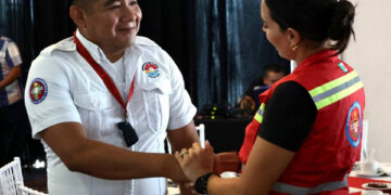 Elogia Ana Paty a los Bomberos de Cancún por su profesionalismo