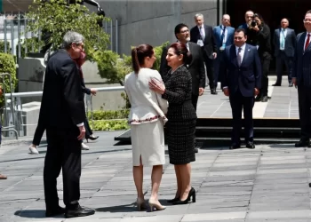 Claudia Sheinbaum: Primera Mujer Presidenta de México en un Hito Histórico