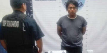 Sujeto sorprendido por policías cuando golpeaba a una mujer
