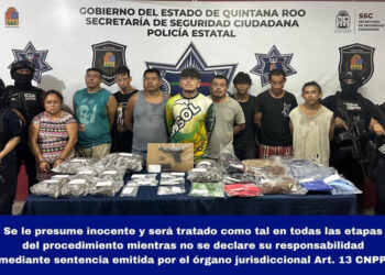 Detenidos a nueve narcomenudistas armados cerca de una secundaria