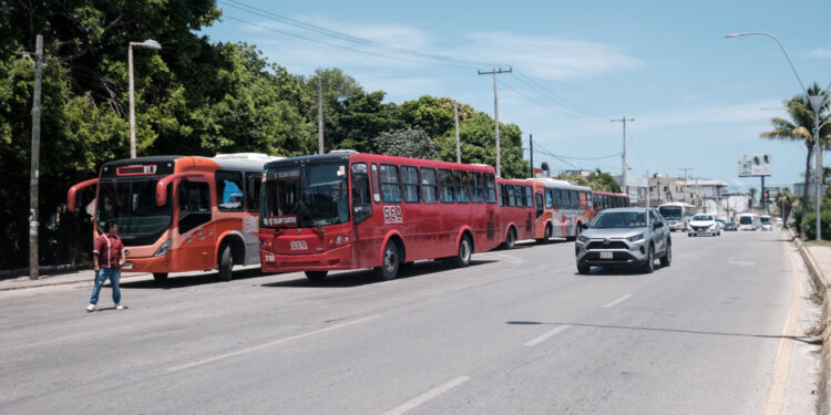 Transportistas reiteran que este viernes 23 aumenta la tarifa en Cancún