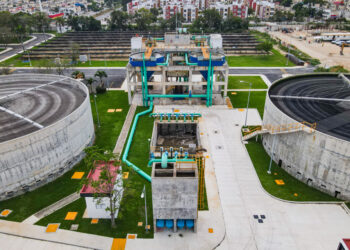 Explica Aguakan la extracción y saneamiento del agua que distribuye