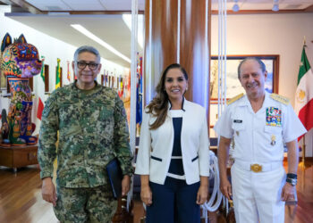 Mara Lezama en la presentación del almirante Raymundo Pedro Morales como próximo titular de la SEMAR