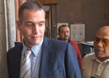 Se deja ver el "Niño Verde" en Palacio Nacional; que busca presupuesto para niños con cáncer