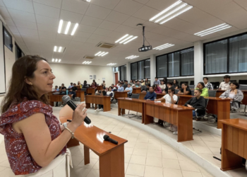 Explican a estudiantes funciones de la Comisión Federal de Competencia Económica