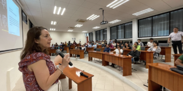 Explican a estudiantes funciones de la Comisión Federal de Competencia Económica
