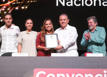Inauguran en Cancún la Convención Nacional de la Cámara Nacional del Autotransporte de Carga