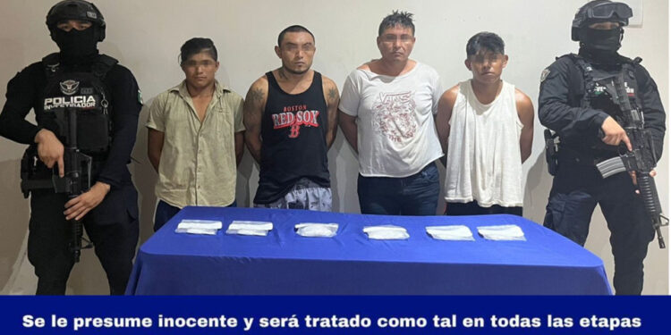 Cuatro narcomenudistas detenidos con droga