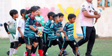 Abren escuela de fútbol para niños niñas y personas con discapacidad