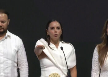 Llama Ana Patricia Peralta a no repetir “los errores del pasado" en Cancún