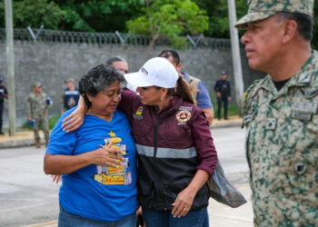 Mara Lezama recorre zonas de atención prioritaria en Cancún