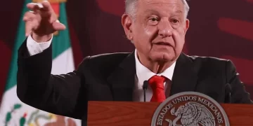 López Obrador responde a Zedillo y lo señala de desatar "la maleantada"