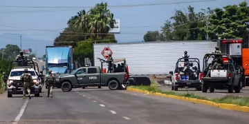 Sedena desconoce cuánto durará el conflicto entre narcos en Sinaloa