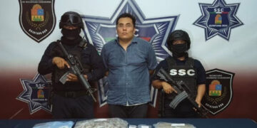 Sorprendido cuando entregaba droga en Cancún, llevaba cerca de 200 dosis