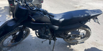 Aseguran policías dos motos con reporte de robo en Playa