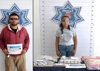 Capturan a pareja que entró a robar cigarros, cervezas y botanas a tienda de conveniencia en Cancún