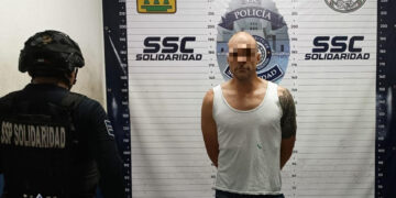 Canadiense detenido con machete en mano, acusado de ataque sexual