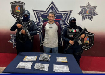 Tras detonaciones de arma de fuego es detenido narcomenudista