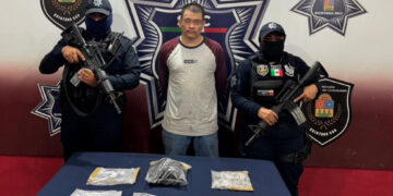 Tras detonaciones de arma de fuego es detenido narcomenudista