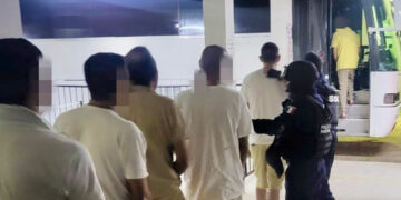 Trasladan a 90 internos del penal de Cancún a Chetumal