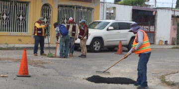 Reportan socavones en calles de Chetumal tras intensas lluvias