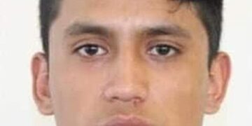 Buscan a individuo que golpeó a dos niños, uno falleció