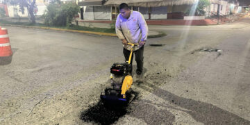 Cancún intensifica bacheo tras lluvias y prepara encendido navideño