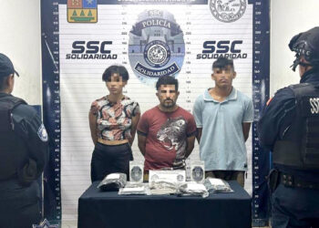 Son detenidos en Playa tres narcomenudistas