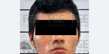 Agresivo individuo acusado de robos agrede a policías