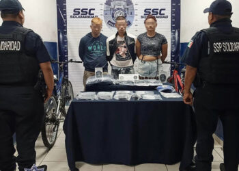 Detienen a tres personas con droga y armas en Playa del Carmen