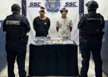 Aseguran drogas y armas en operativo en Playa del Carmen; detienen a dos personas