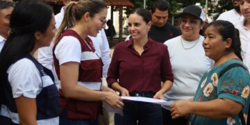 Verifica Ana Paty Peralta avances en la rehabilitación de la Av. Tules