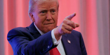 Claudia Sheinbaum se compromete con Trump a frenar la migración hacia EE.UU